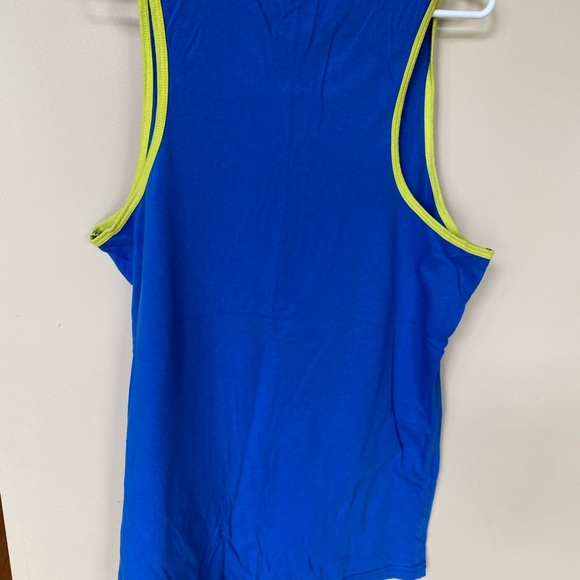 Muscle Tank - Men - Picture 2 of 3